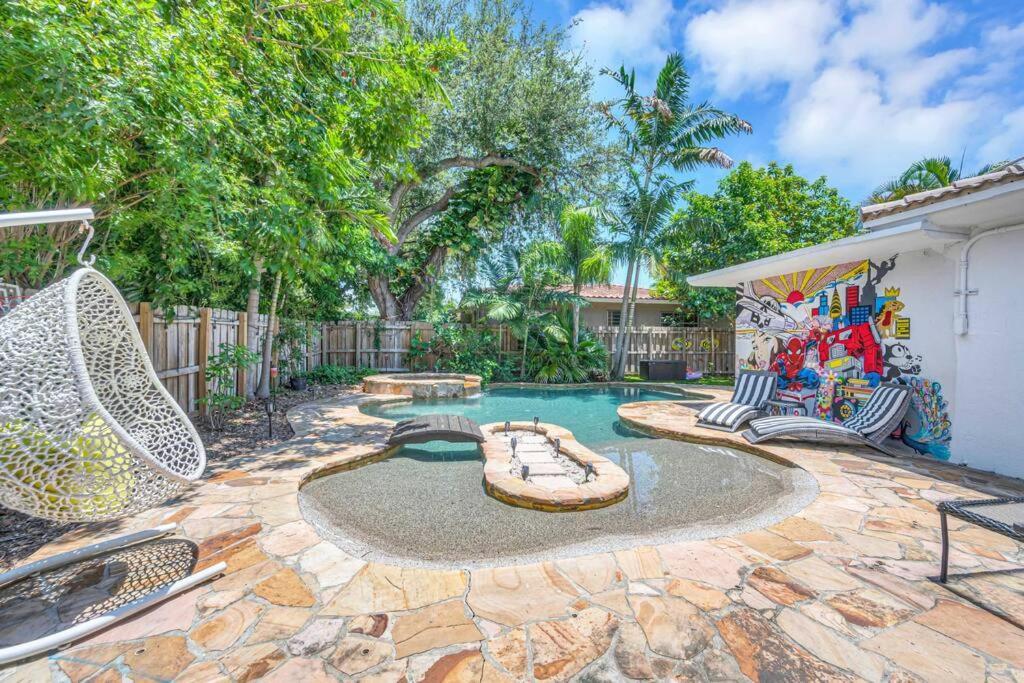 Вилла Modern Tropical Pool House North Miami Hot Tub Экстерьер фото